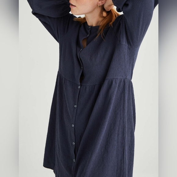 Richer Poorer Cloud Button-Up Dress (Navy) - Picture 2 of 5